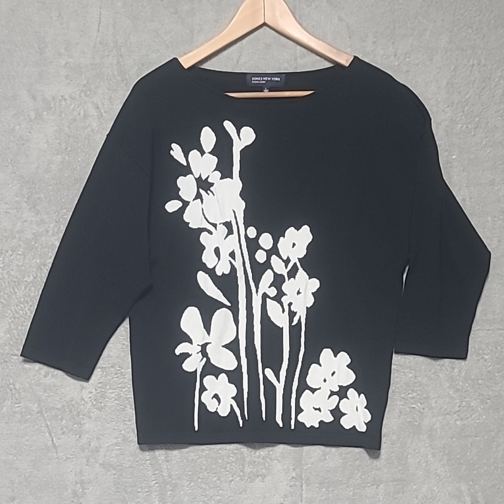Jones New York Signature Black 3/4 Sleeve Crew Neck Blouse